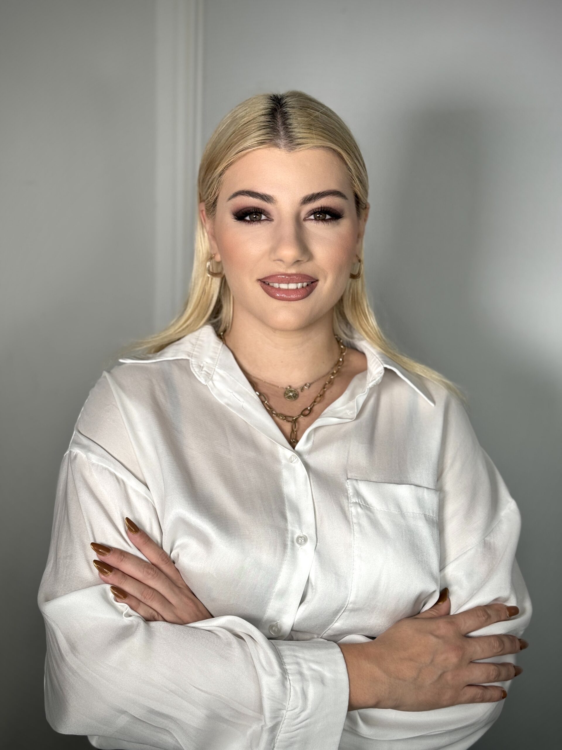 Dr Andrea Manoli